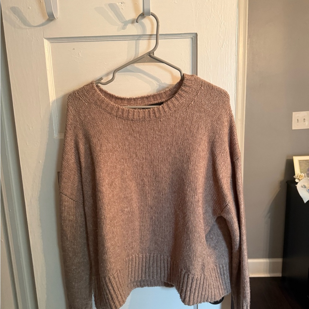 Banana Republic Women's Brown Crew Neck Sweater